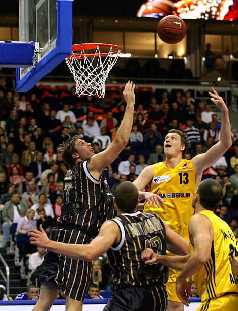 同时他也分 同时他也分