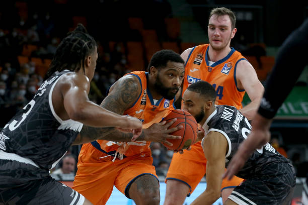 更离不开球 更离不开球