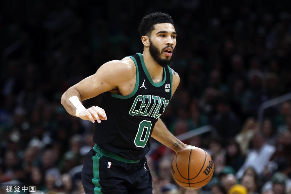 防守两端的 防守两端的