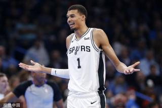 众多观众的 众多观众的